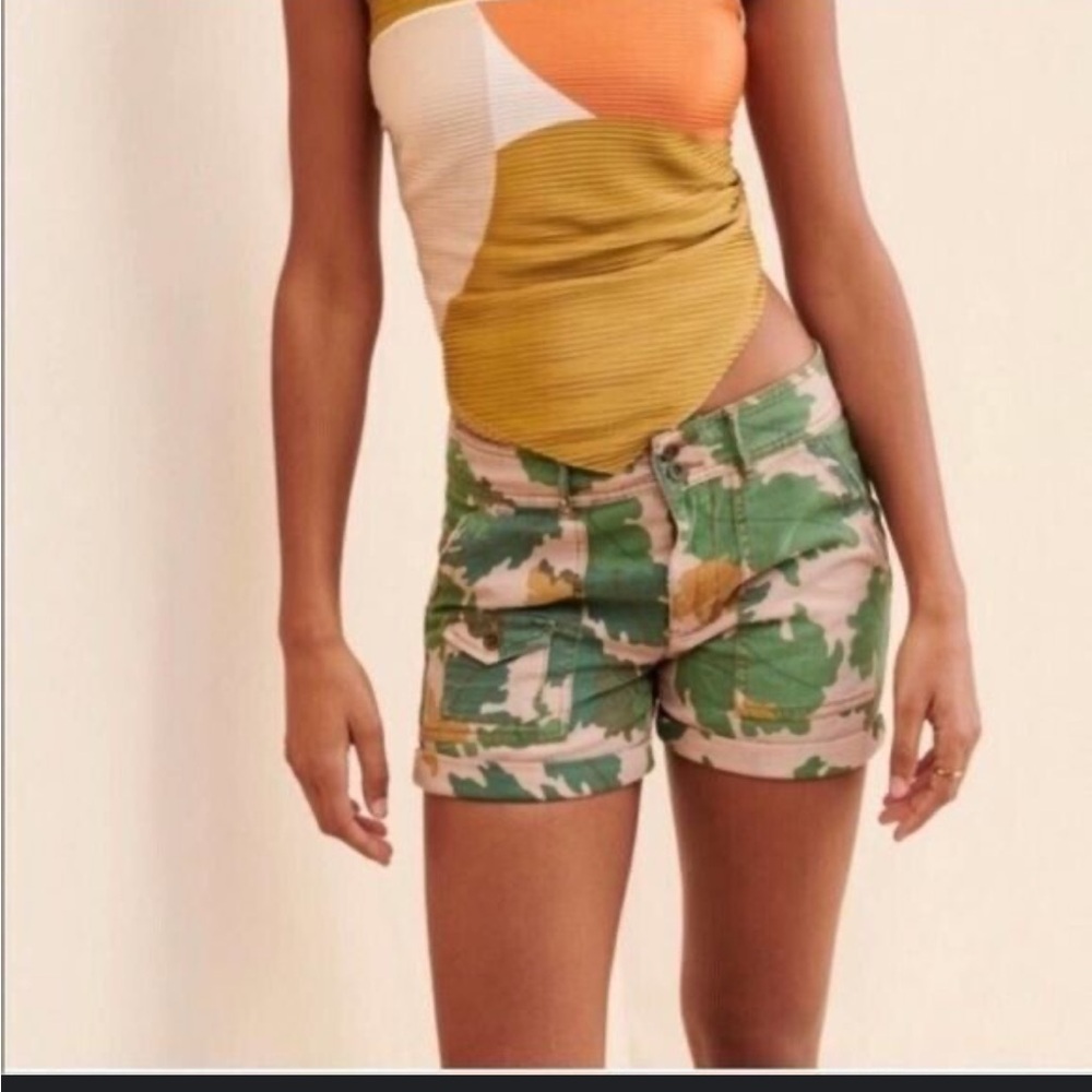 Anthropologie the wanderer size 30 small shorts..